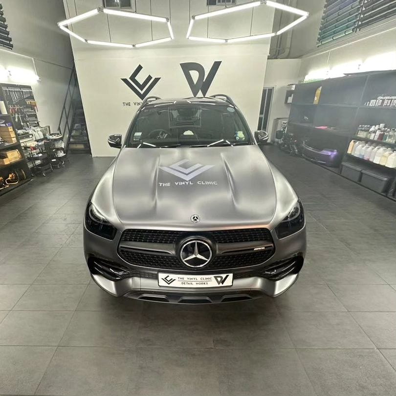 Satin dark grey with night package.