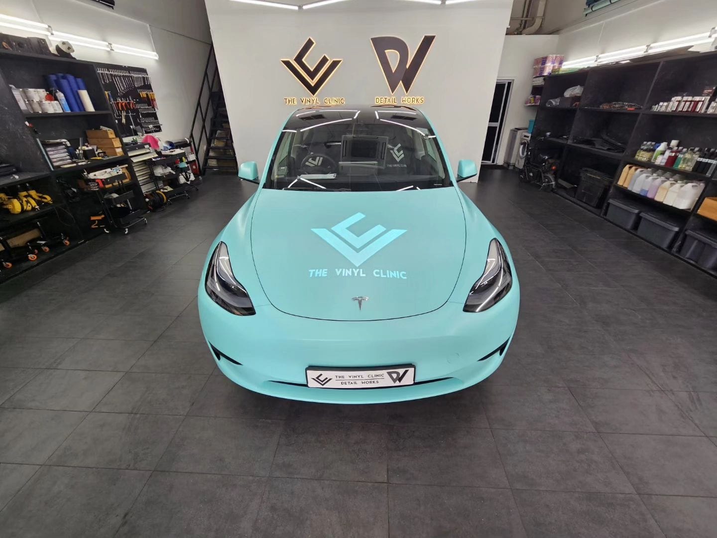 Satin Key West Tesla Model Y.