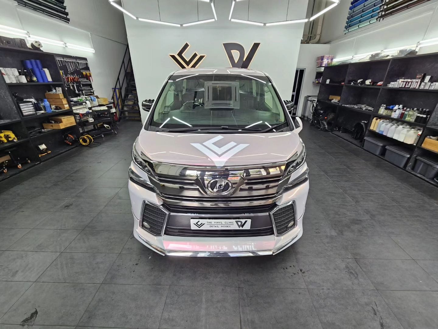 Blossom Vellfire