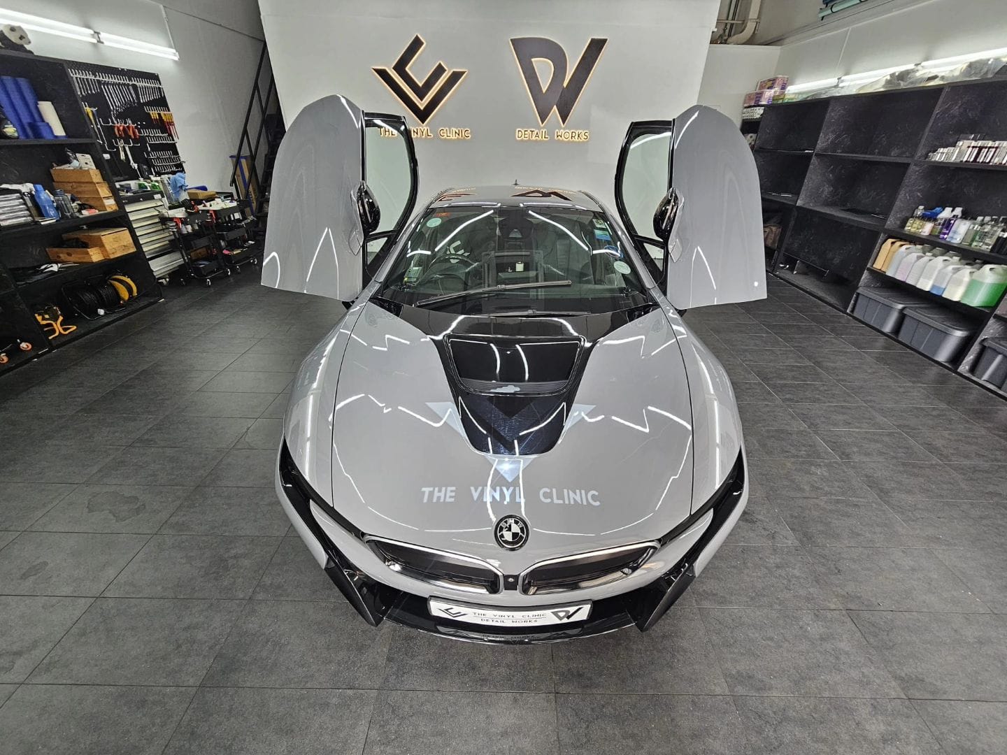 Nardo Grey with wings this time.