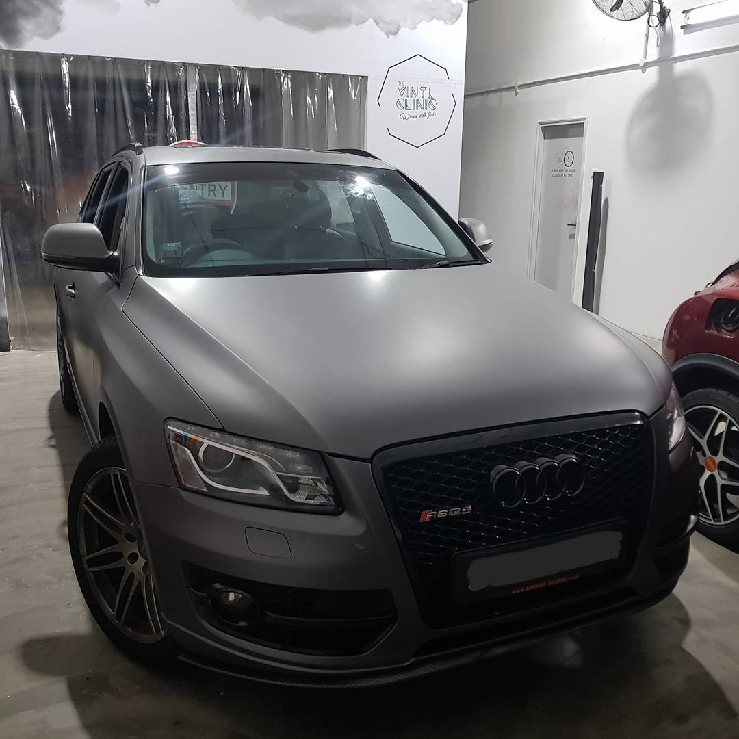 Audi 'RSQ5' in matt charcoal ready in 24 hrs.