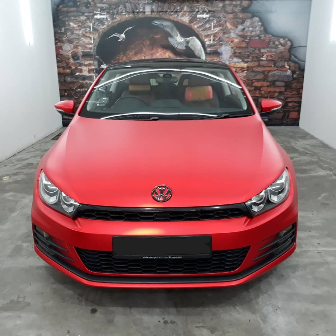 Though it ain't an R8, it sure shouts STARK.