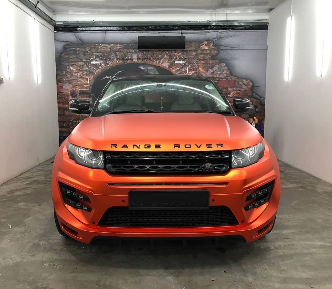 A collaboration of the best. Bodykit sprayed and install ...