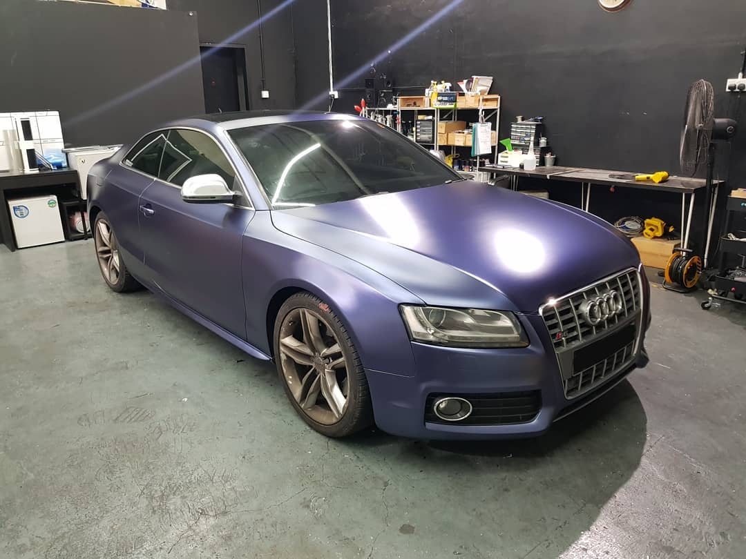 Matte, satin, gloss and metallic. All in a single wrap.