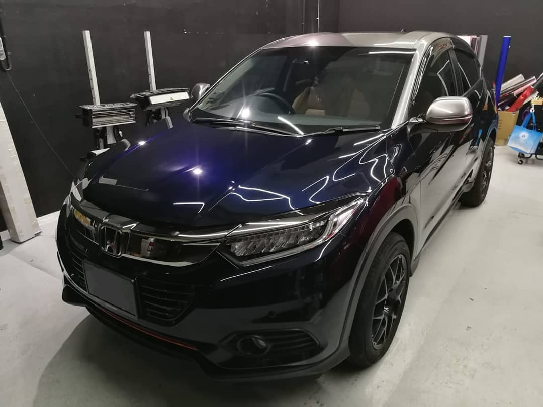 Gloss titanium grey. You know you want it.