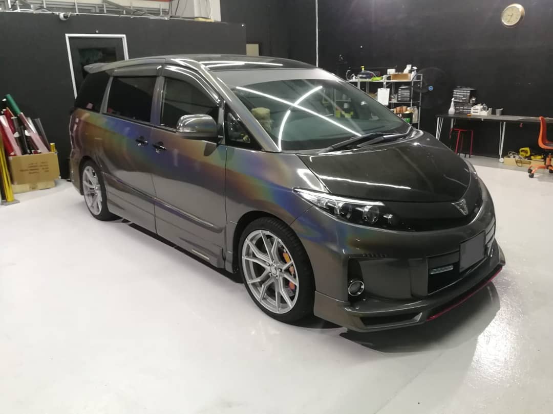 Even your van needs that chic.