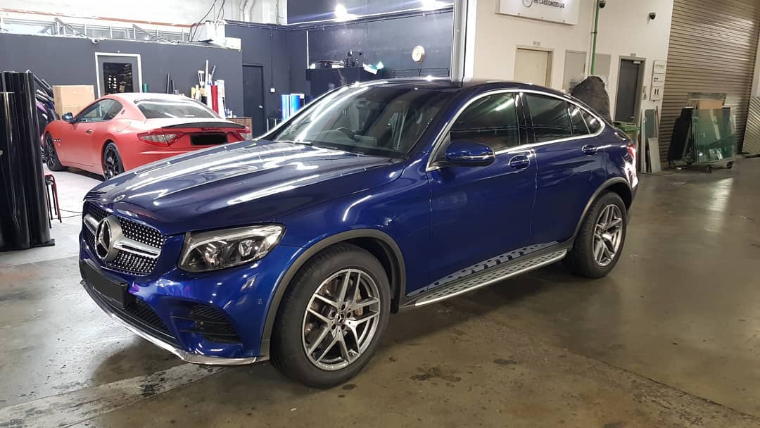 Worried about cats, stones, and inconsiderate peeps over ...