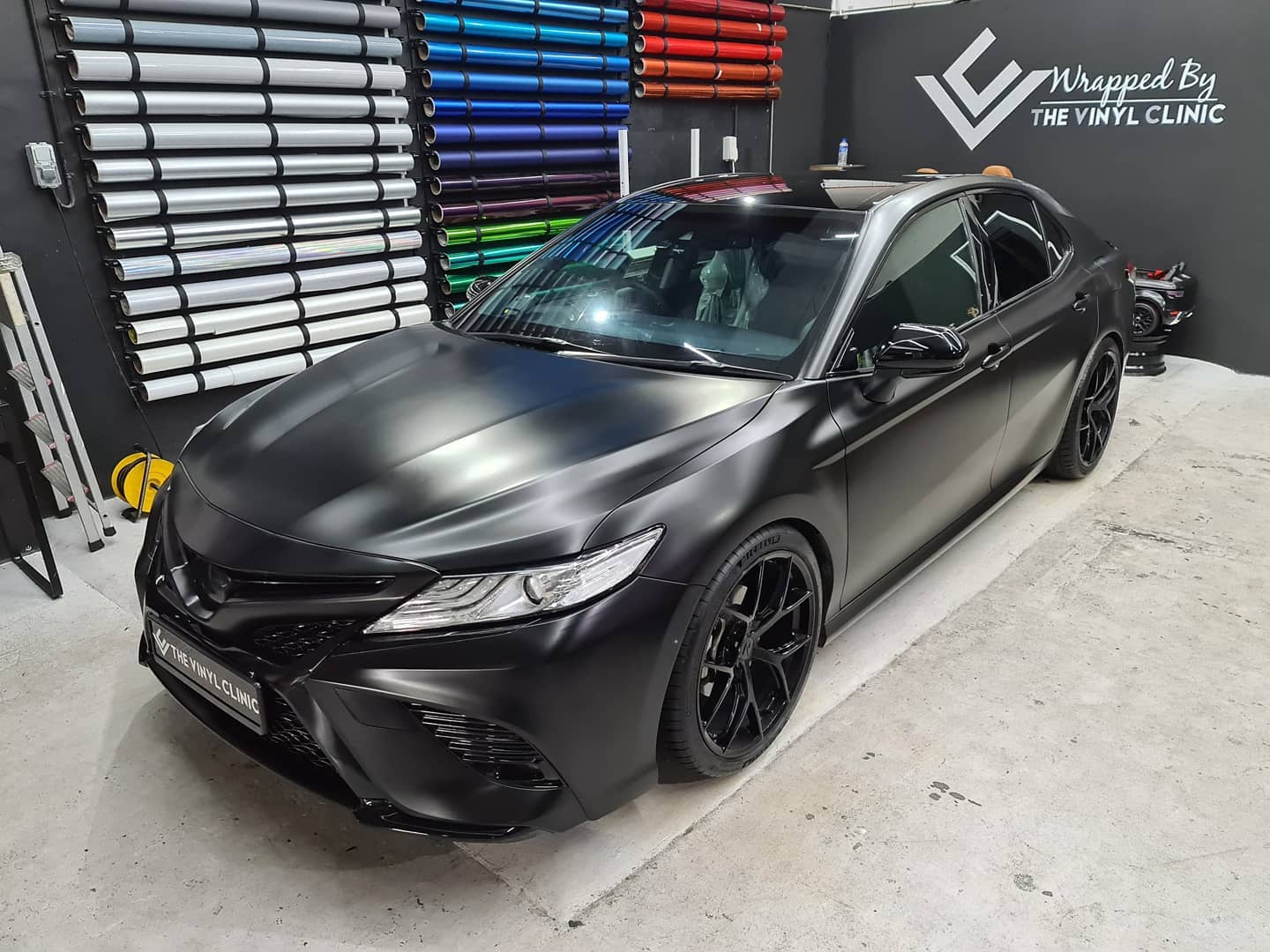 Hybrid in 3M satin black with Halo protection.