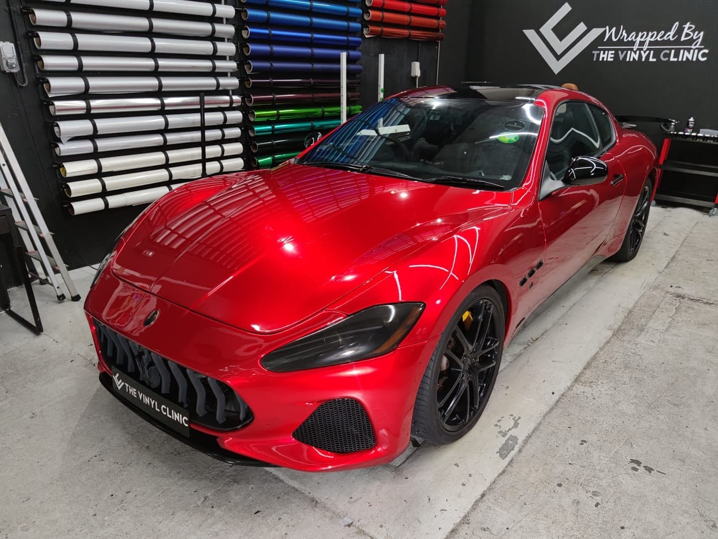 We can't see another colour that's more suitable on this ...