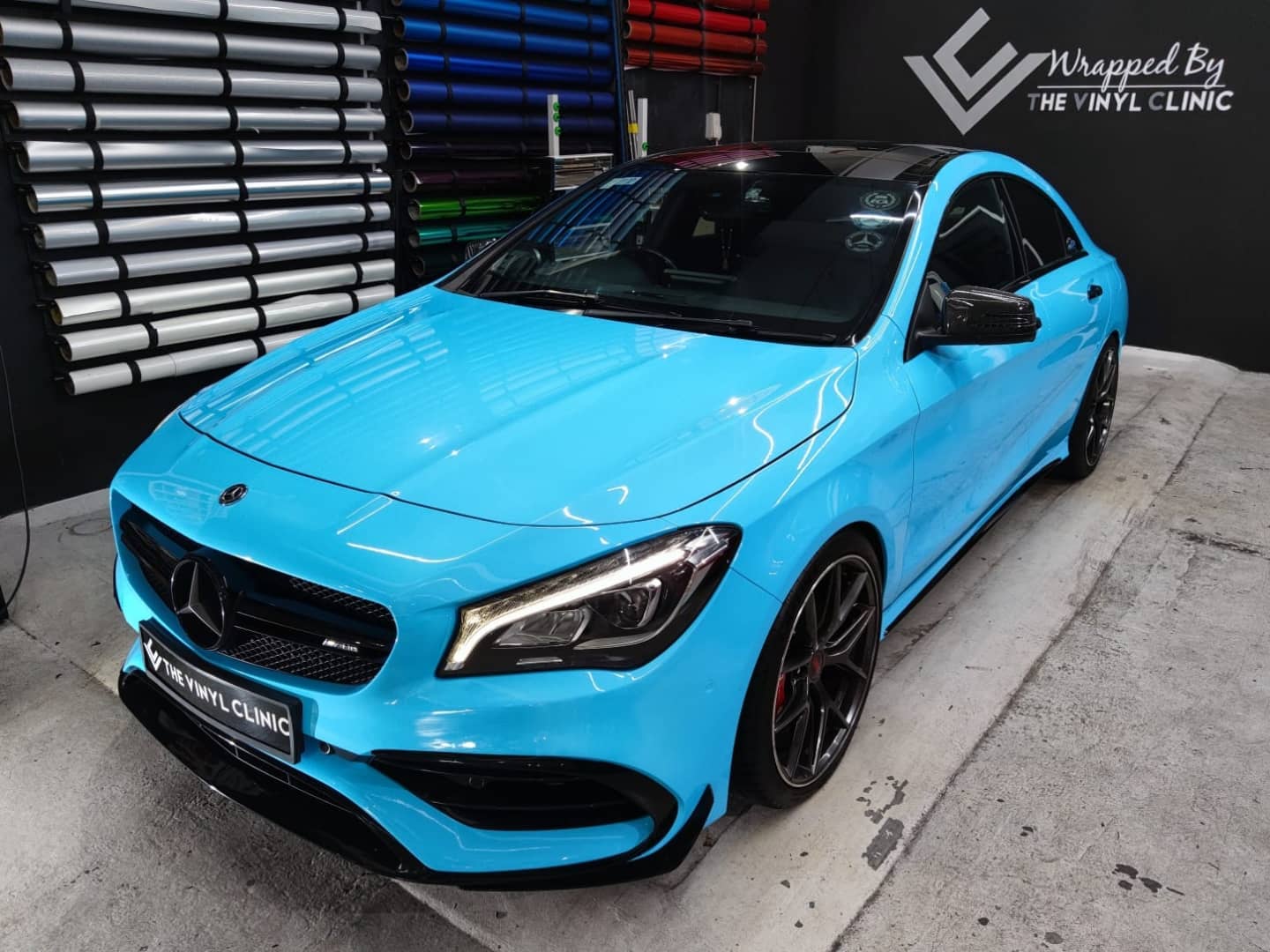 Glossy light blue without looking like a cab.