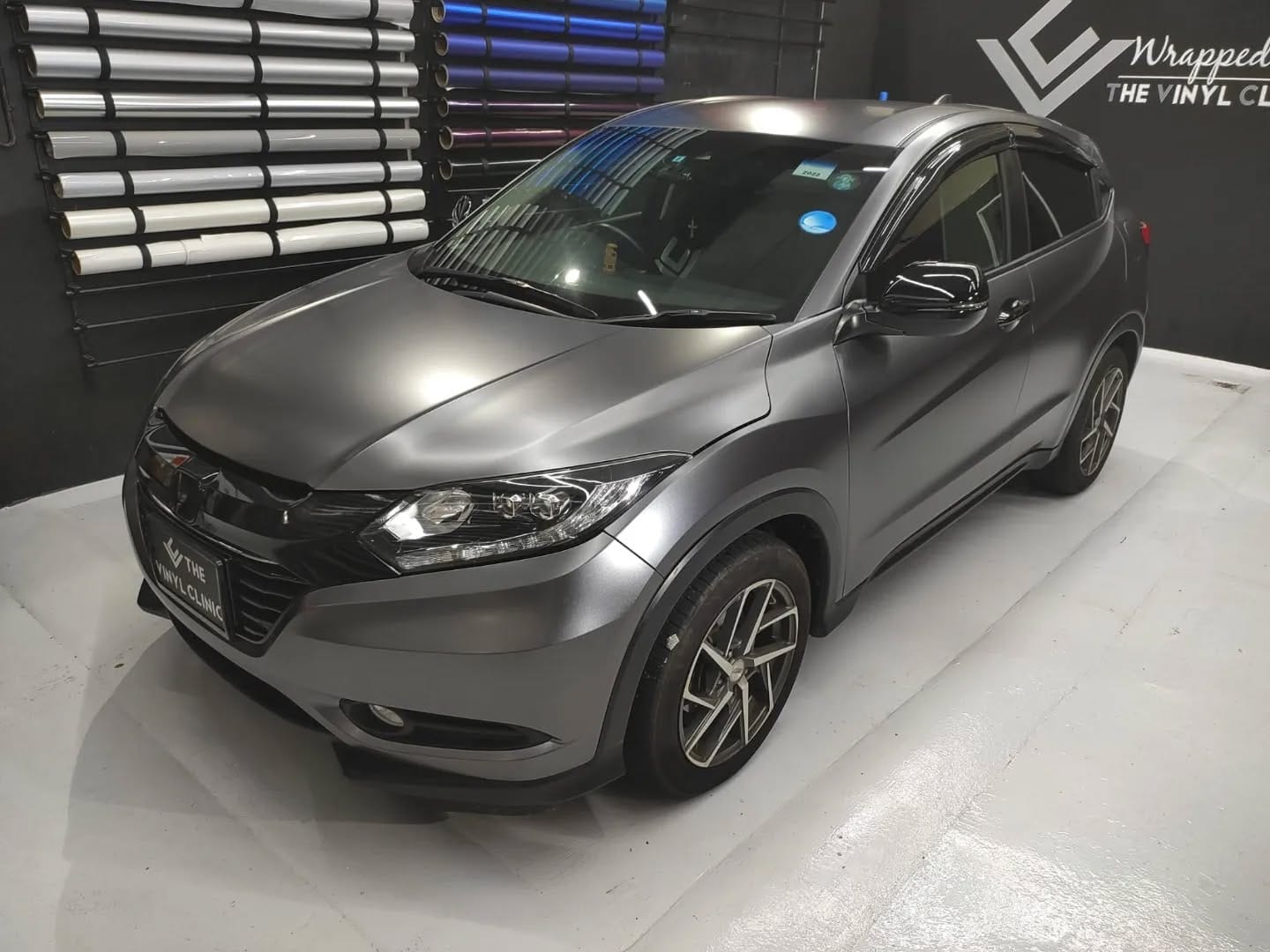 Satin Dark Grey Vezel.