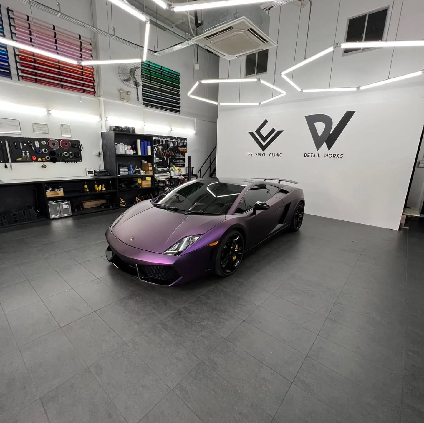 Dark Matte Purple Lp560 for those hangover Sundays.