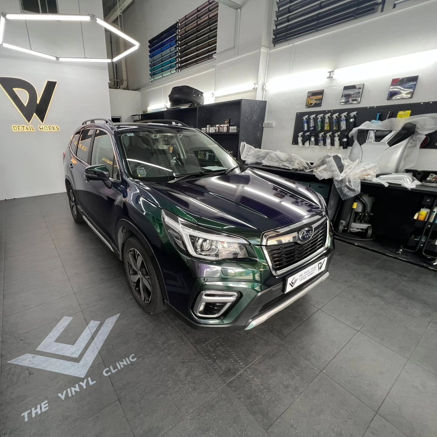 Avery Dennison Colourflow Hidden Forest.