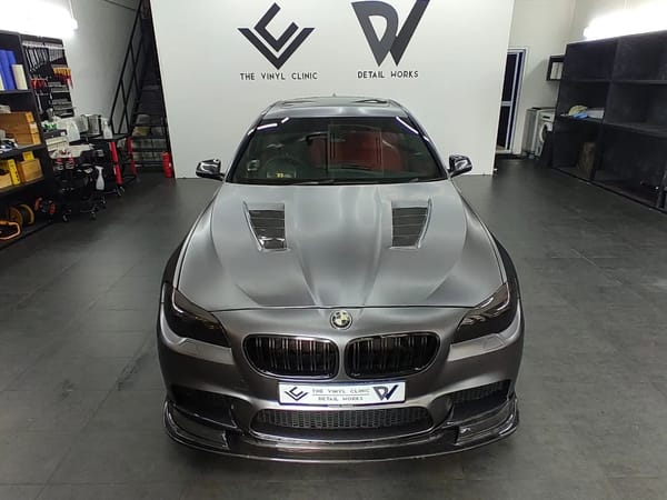 F30 satin dark grey.