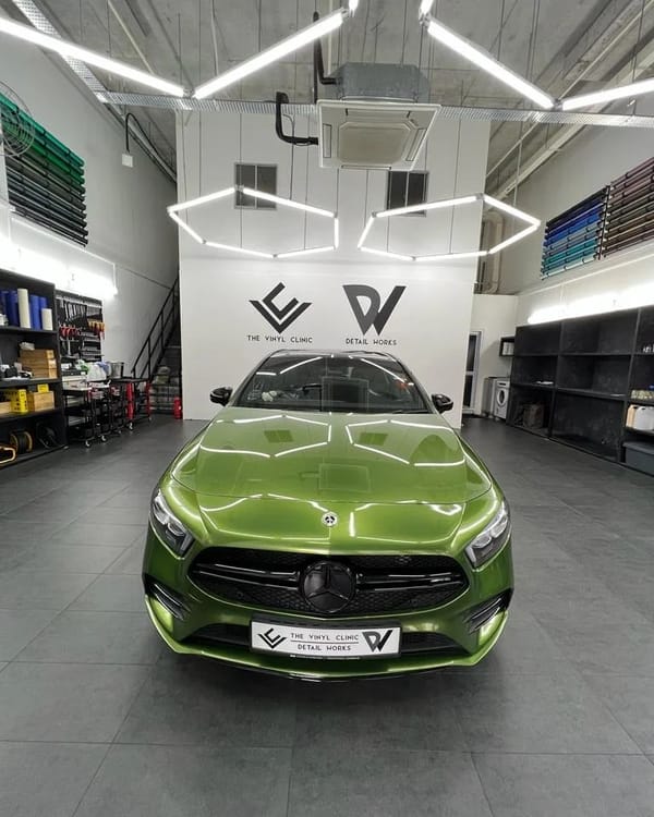 Mamba Green rocket pocket with Fireball coating and Night package.