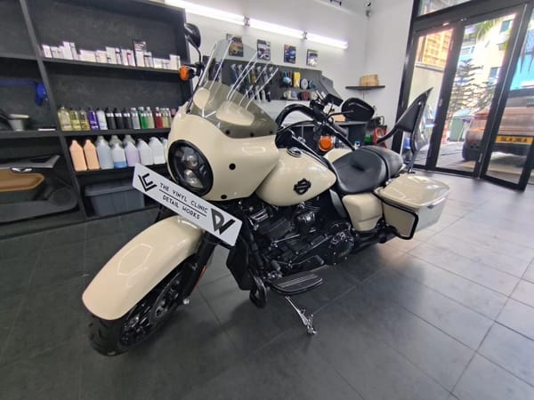 Ivory Harley Davidson Road King Special.