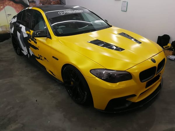 Partial camo has never been so sexy nor easy..