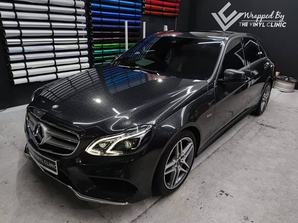 Black diamond for the perfect gentleman.