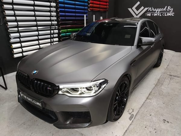 M5 in this gorgeous stealth metallic dark grey.