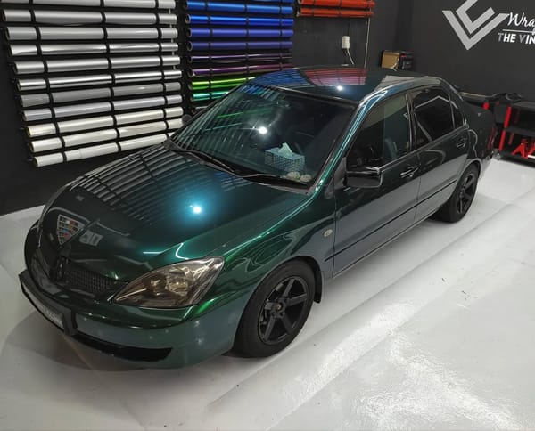 Ultra Gloss Royal Green.