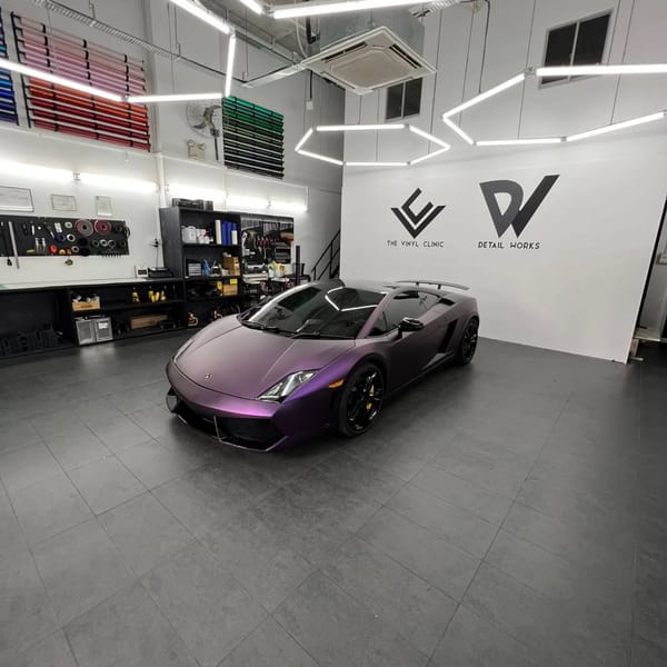 Dark Matte Purple Lp560 for those hangover Sundays.