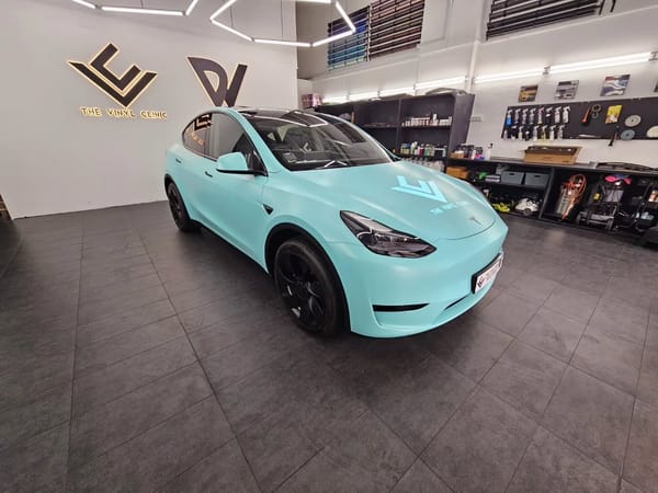 Satin Key West Tesla Model Y.