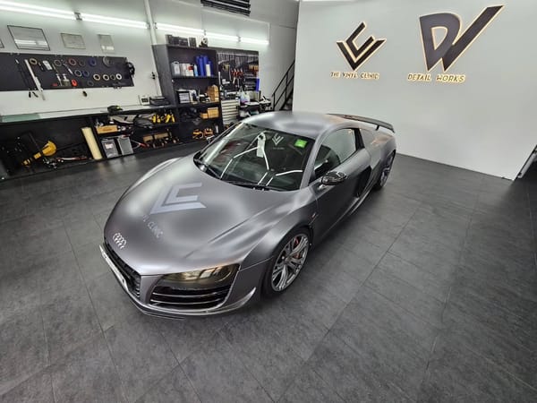 R8 GT in a timeless classic satin dark grey.