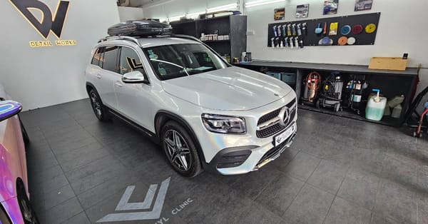 Laser Flash White next to a unicorn chrome.