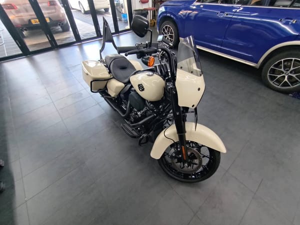 Ivory Harley Davidson Road King Special.