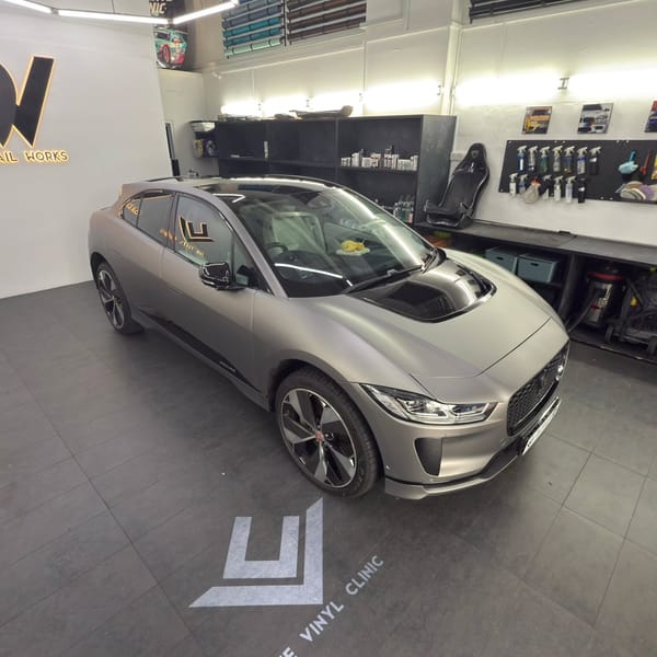 Jaguar in Monza Grey.